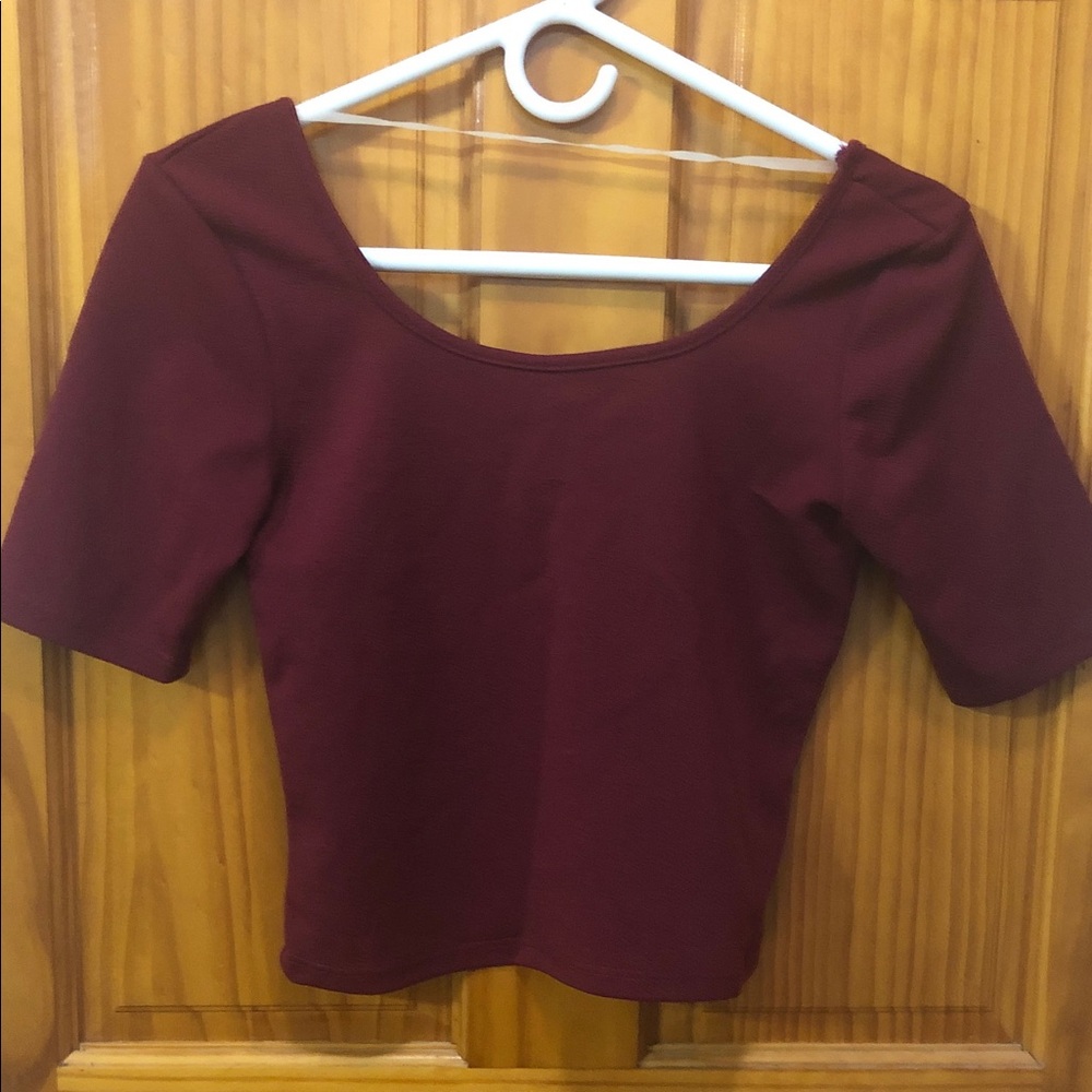 Women's Scoop Neck Stretch Top - Burgundy